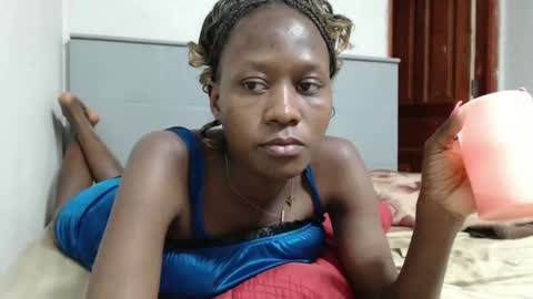 Emilly online show from 10-28-25, 07:16