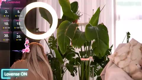 Emily online show from 10-05-25, 05:06