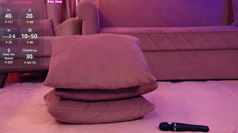 Snapshot of emilyrighter chatting on 03-06-25, 11:47 Hey i am  Emily     am -  pm online show from 03-06-25, 11:47