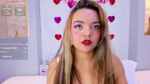 Snapshot of emilyrouss_ chatting on 02-09-25, 01:22 EMILY online show from 02-09-25, 01:22