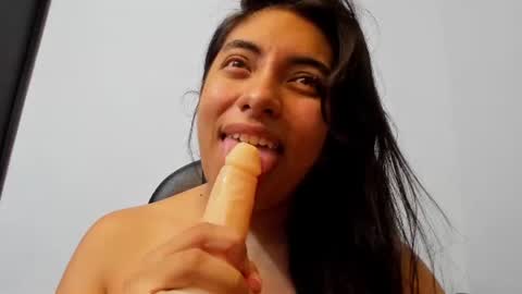 Emily online show from 07-16-26, 05:24