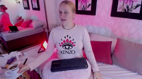 Summer 3 online show from 12-05-25, 05:38