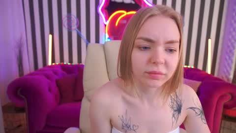  MY NAME IS Emily WELCOME EVERYONE I WILL BE HAPPY TO GIVE YOU WHAT YOU HAVE DREAMED OF FOR SO LONG online show from 04-22-26, 06:38