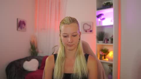 emilyswannn online show from 07-23-26, 06:39
