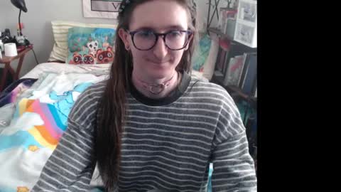 Snapshot of emilytfrench chatting on 12-01-24, 10:53 Emily online show from 12-01-24, 10:53