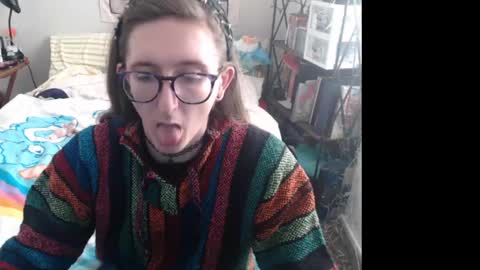 Snapshot of emilytfrench chatting on 12-04-24, 10:41 Emily online show from 12-04-24, 10:41