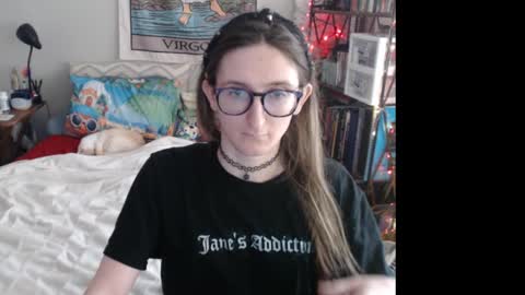 Snapshot of emilytfrench chatting on 03-02-25, 11:53 Emily online show from 03-02-25, 11:53