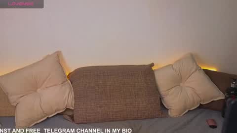 Snapshot of emilytrays chatting on 12-07-24, 02:42 Emily wish-list  online show from 12-07-24, 02:42