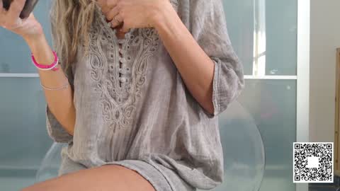 Emily ----  online show from 01-30-25, 08:43