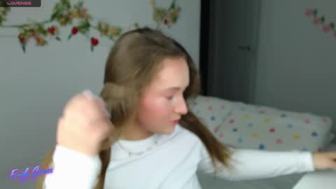 Emily online show from 05-02-26, 06:13