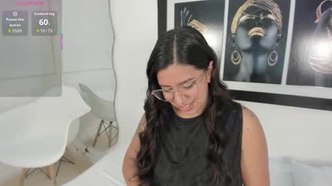 Snapshot of emilyy_cooperr chatting on 09-09-25, 12:05 emilyy_cooperr online show from 09-09-25, 12:05