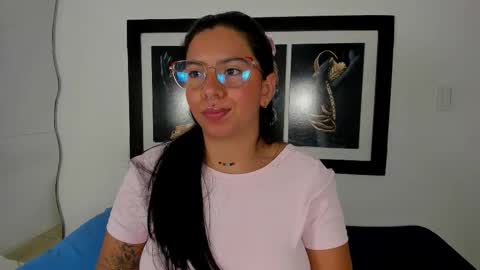 emilyy_cooperr online show from 01-17-26, 12:10
