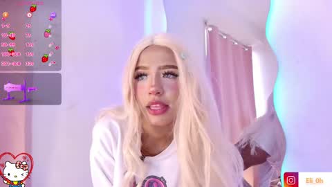 Snapshot of emilyy_queen chatting on 05-10-26, 01:27 Emily online show from 05-10-26, 01:27