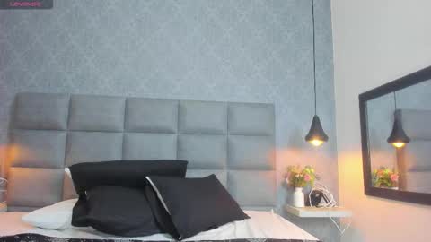 emilyy_r online show from 01-13-26, 07:08