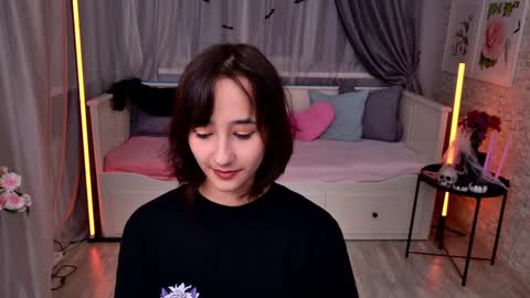 Snapshot of emilyyswonn chatting on 10-26-25, 04:02 Emily online show from 10-26-25, 04:02