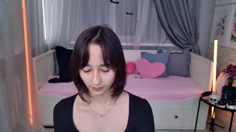 Snapshot of emilyyswonn chatting on 10-29-25, 04:53 Emily online show from 10-29-25, 04:53