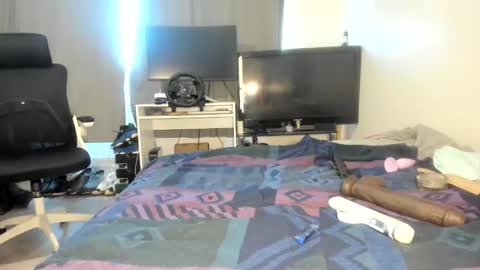 emliyjamesmjb online show from 02-17-25, 09:46