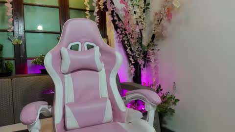 emma_ayala online show from 12-01-25, 07:08