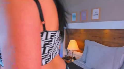 Emma  online show from 01-06-26, 11:25