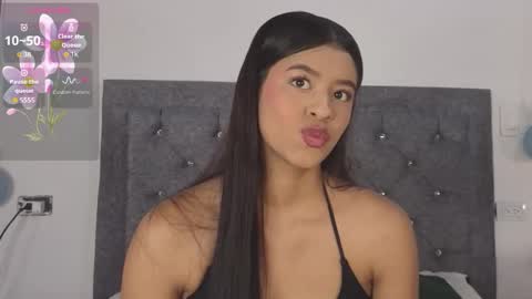 Snapshot of emma_blake__ chatting on 03-24-26, 12:59 Emma online show from 03-24-26, 12:59