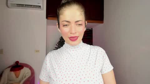 Emma online show from 12-17-24, 08:01