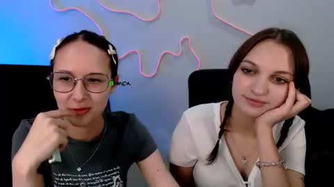 Snapshot of emma_bless_ chatting on 07-24-26, 08:45 your Emma online show from 07-24-26, 08:45