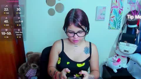 emma_boo_ online show from 12-02-25, 04:13