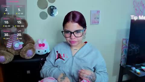 emma_boo_ online show from 02-17-26, 03:51