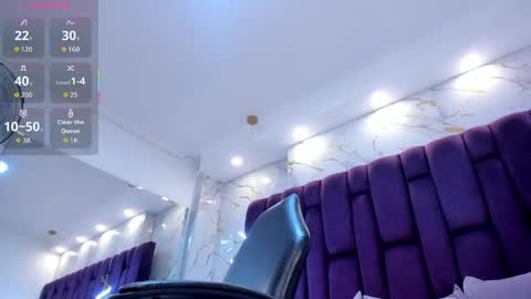 Snapshot of emma_carterr1 chatting on 05-21-26, 06:26 pau online show from 05-21-26, 06:26
