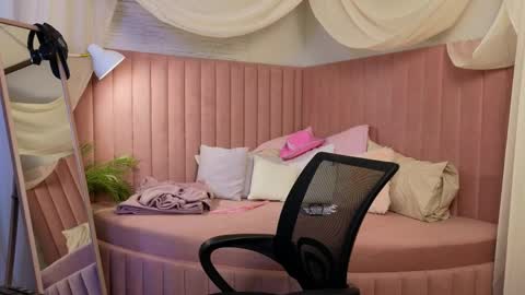 emma_chaser online show from 04-02-26, 01:36