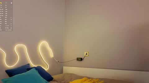 Emma online show from 04-22-26, 02:14