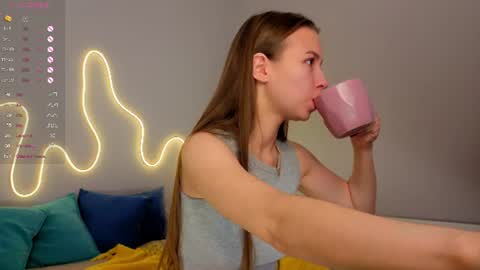 Emma online show from 06-13-26, 01:14