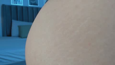 Emma online show from 11-16-25, 12:33