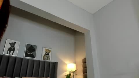 Emma online show from 11-29-25, 08:34