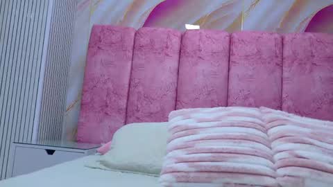 Emma online show from 03-31-26, 03:08