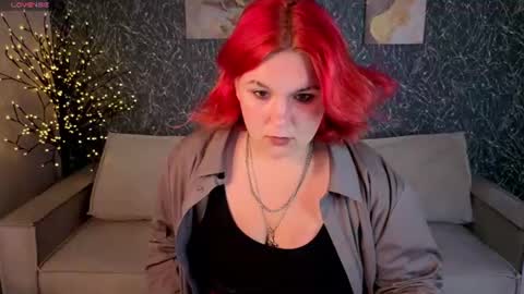Snapshot of emma_davise chatting on 07-14-26, 02:05 Emma Davise online show from 07-14-26, 02:05