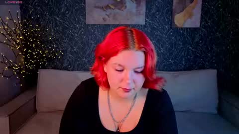 Snapshot of emma_davise chatting on 07-17-26, 01:23 Emma Davise online show from 07-17-26, 01:23