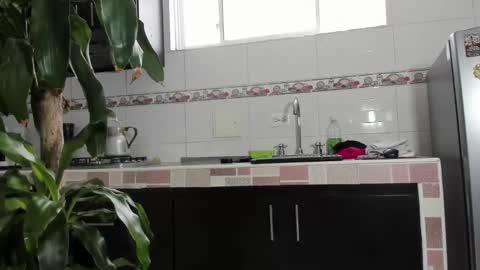 Snapshot of emma_eva1 chatting on 02-07-25, 06:45 Emma online show from 02-07-25, 06:45