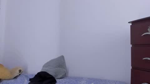 whises lits        online show from 09-21-25, 01:35