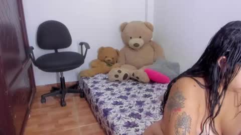 whises lits        online show from 10-07-25, 01:08