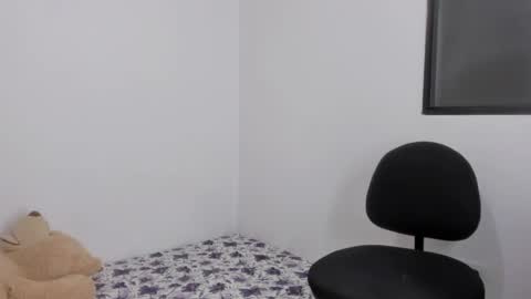 whises lits        online show from 05-23-26, 02:06