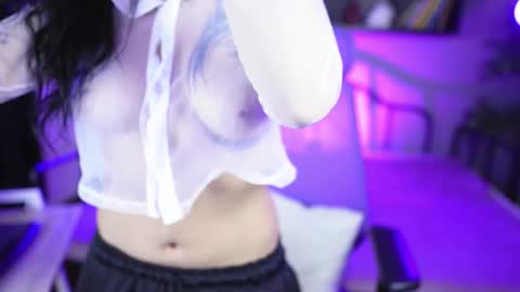 Emma online show from 10-09-25, 04:43