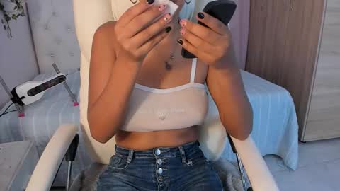 Emma online show from 10-29-25, 07:37