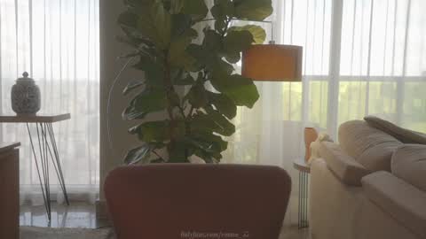 emma_lu1 online show from 12-17-24, 04:53