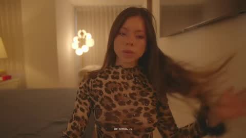emma_lu1 online show from 05-19-26, 10:38