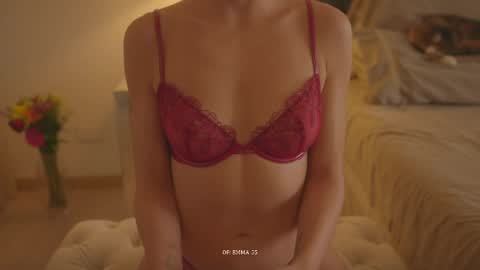 emma_lu1 online show from 06-07-26, 05:16