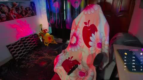 LUNA online show from 05-12-26, 07:11
