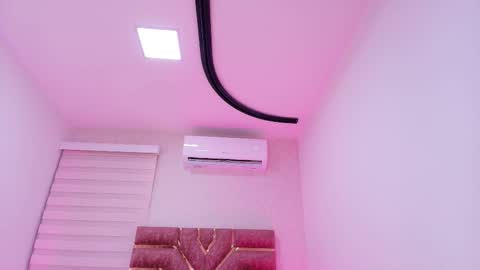 emma online show from 11-11-25, 11:54