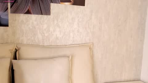 Snapshot of emma_morgann chatting on 01-10-25, 11:11 Emma Morgann online show from 01-10-25, 11:11