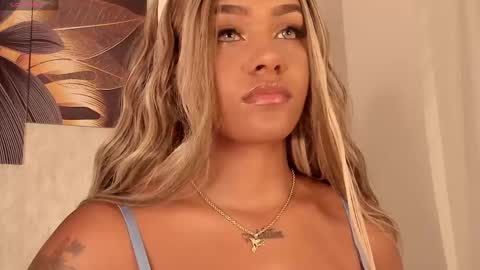 Snapshot of emma_morgann chatting on 02-22-25, 11:35 Emma Morgann online show from 02-22-25, 11:35